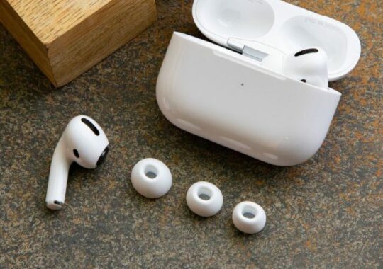 Next-generation AirPods Could Be All on Improving Apple Vision Pro