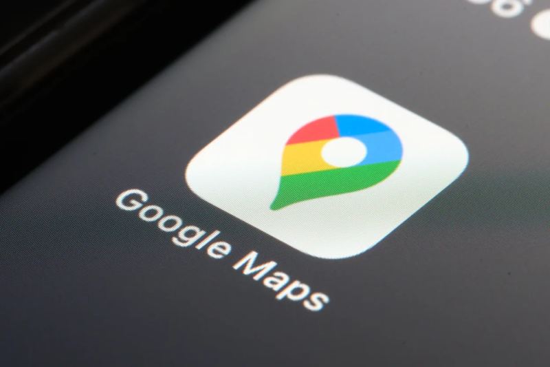 The iOS version of Google Maps now features a new, customisable appearance